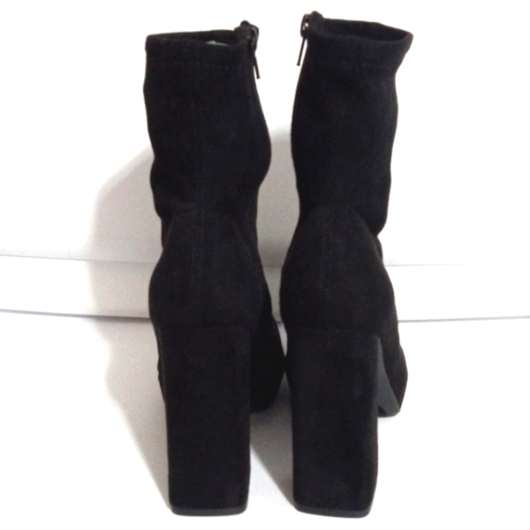 BAMBOO BLACK FAUX SUEDE PLATFORM STACK HEEL ANKLE BOOTS SIZE 7 NWT - Picture 4 of 7